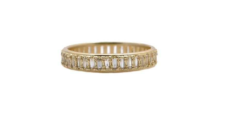 Sueno Channel Set Band with White Sapphire Baguetes in Yellow Gold