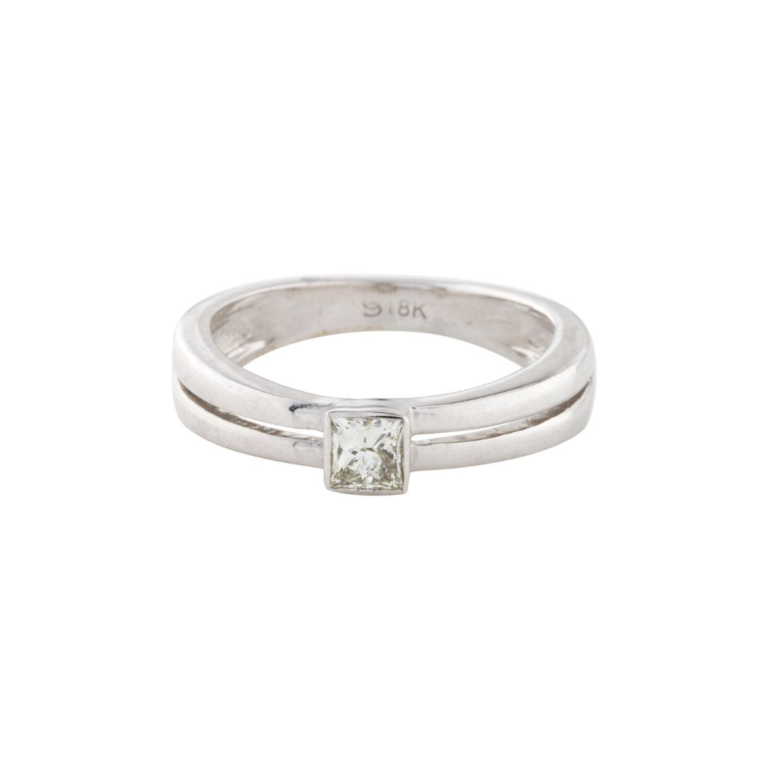 Ridge White Diamond Ring