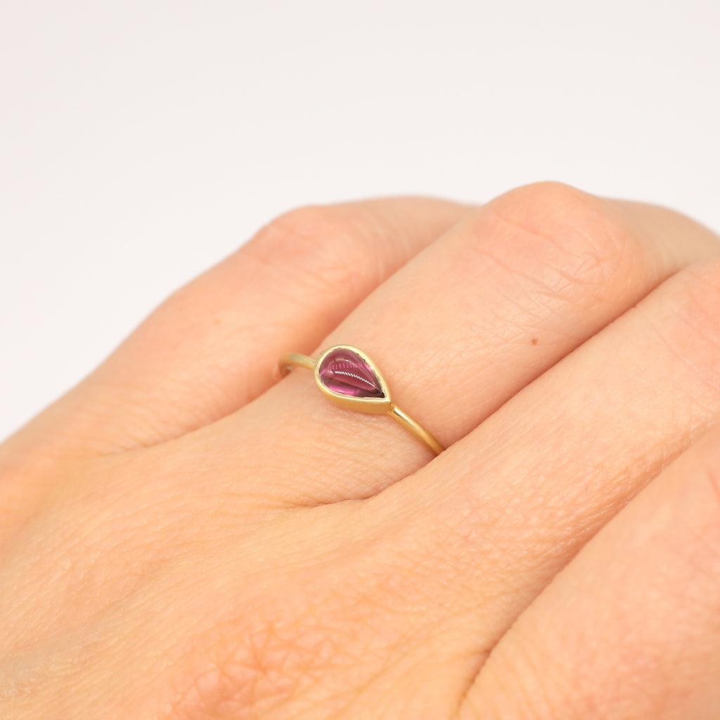 Pink Tourmaline Cabochon Ring in Yellow Gold