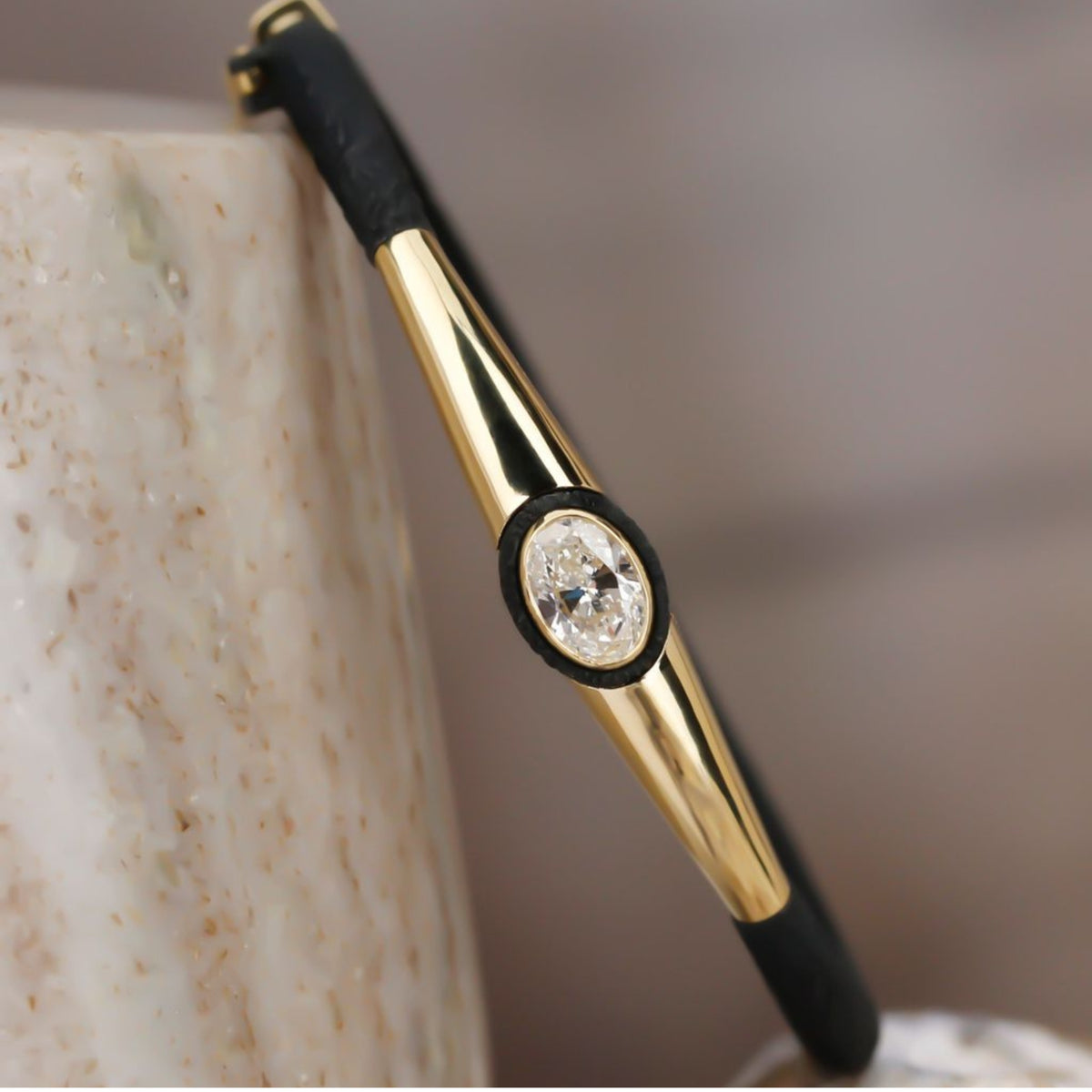 Gloss Tube Cuff Bracelet in Yellow Gold and Cobalt Chrome