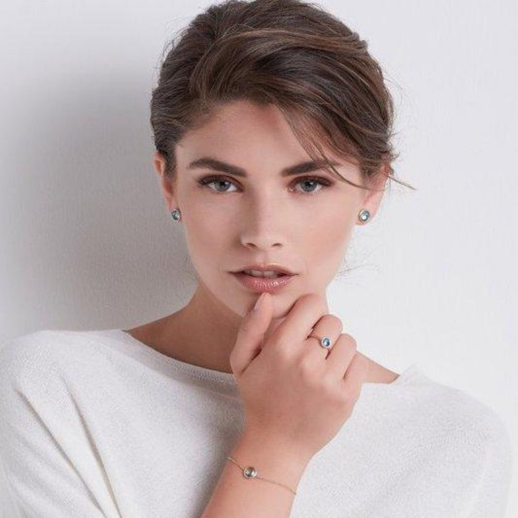 Jaipur Blue Topaz Stackable Ring in Yellow Gold