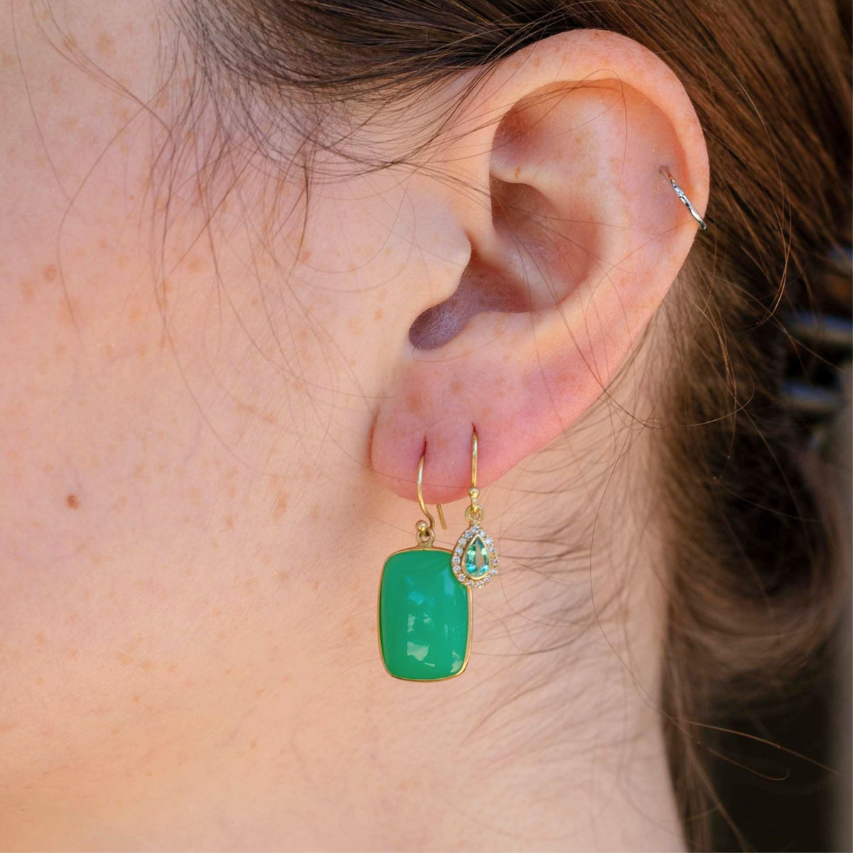 Emerald Teardrop Earrings in Yellow Gold