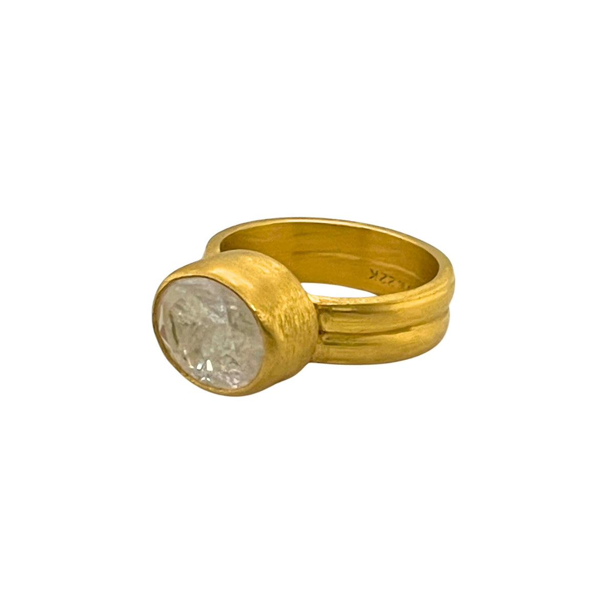 Matina Madagascar Moonstone Ring in Yellow Gold