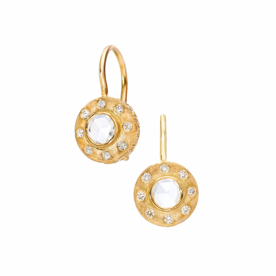 Dunes Classic Drop Earrings in Yellow Gold