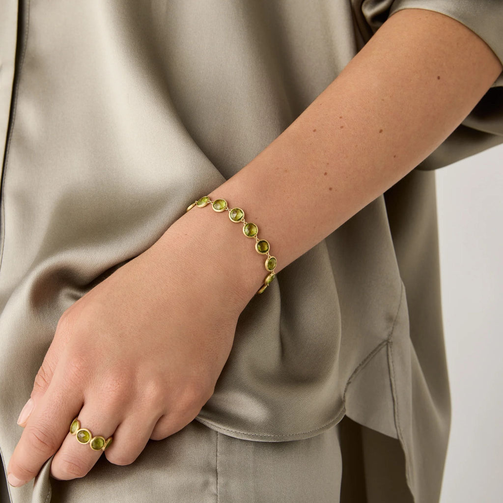 Jaipur Color Peridot Bracelet in Yellow Gold