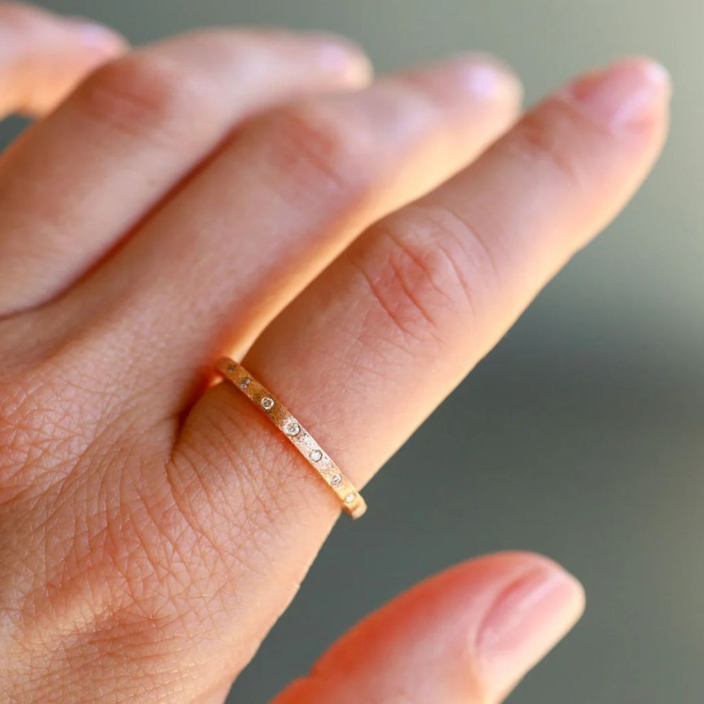 Dunes Narrow White Diamond Band in Rose Gold