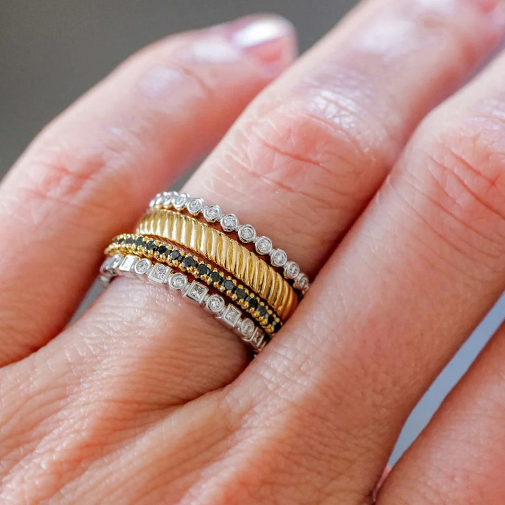 Stack No. 30 | The Voyager