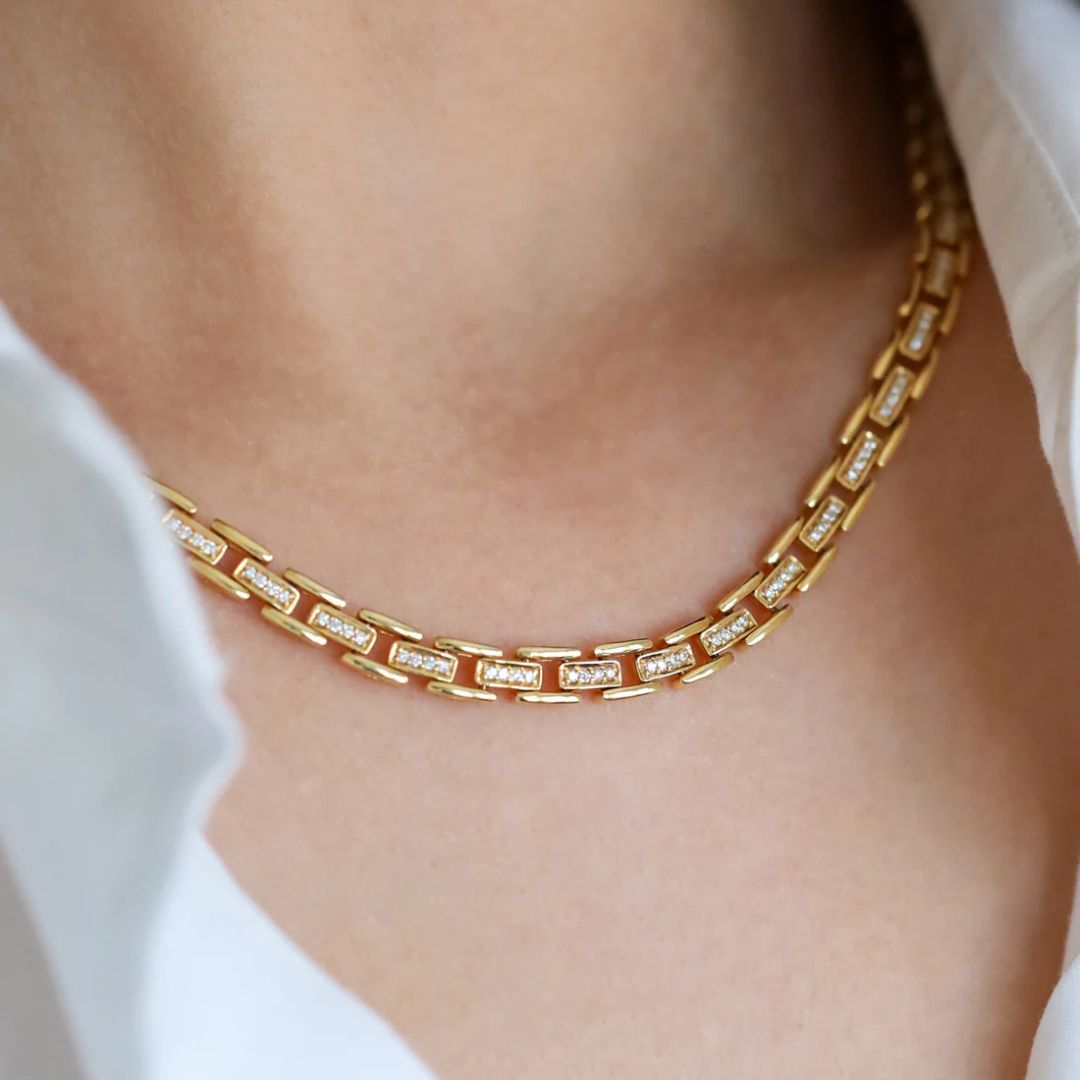 Cesta White Diamond Necklace in Yellow Gold