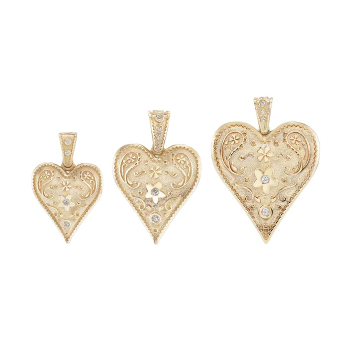 Small Southwestern Heart Charm in Yellow Gold