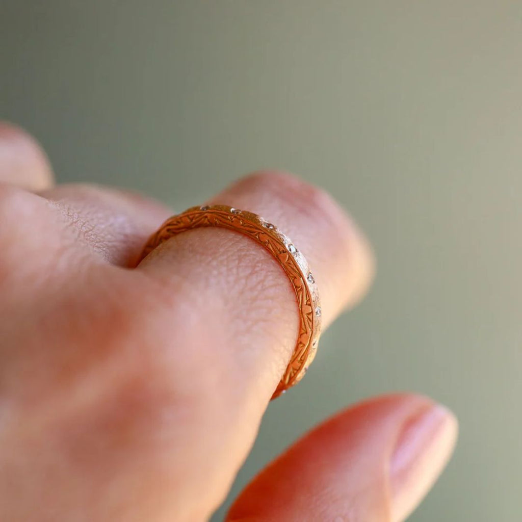 Dunes Narrow White Diamond Band in Rose Gold