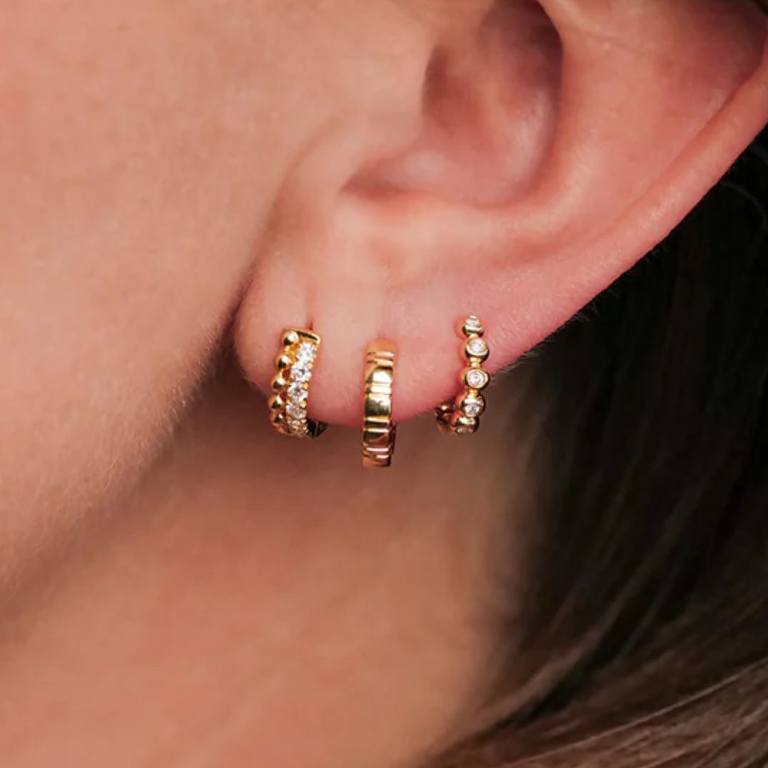 Agnes Huggies in Yellow Gold