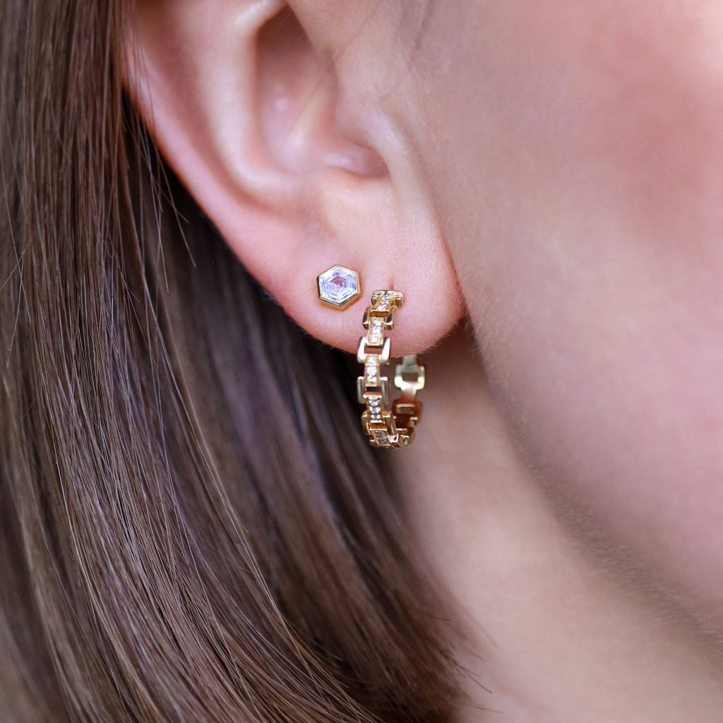 Cesta White Diamond Hoops