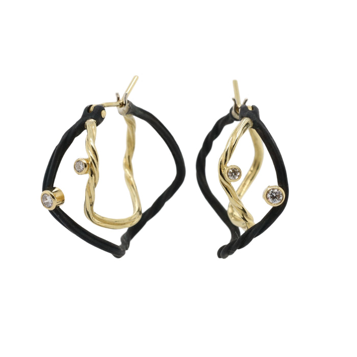Clover Double Hoop Earring with Diamonds in Yellow Gold and Cobalt Chrome