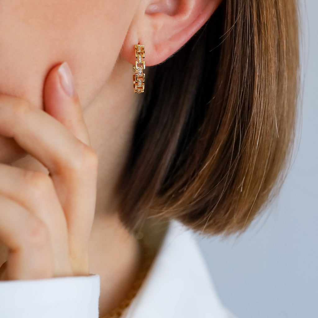 Cesta White Diamond Hoops