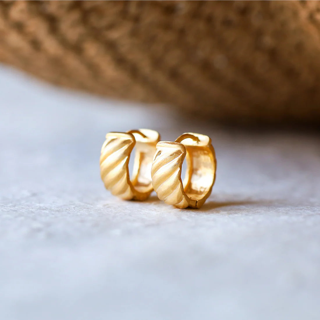 La Mer Wide Huggies in Yellow Gold