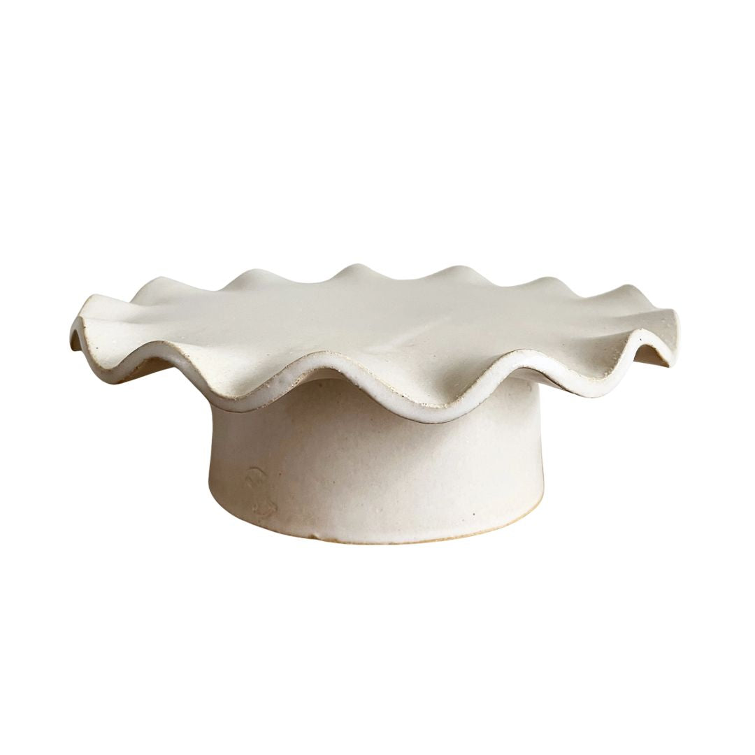 Large Ruffle Edge Pedestal