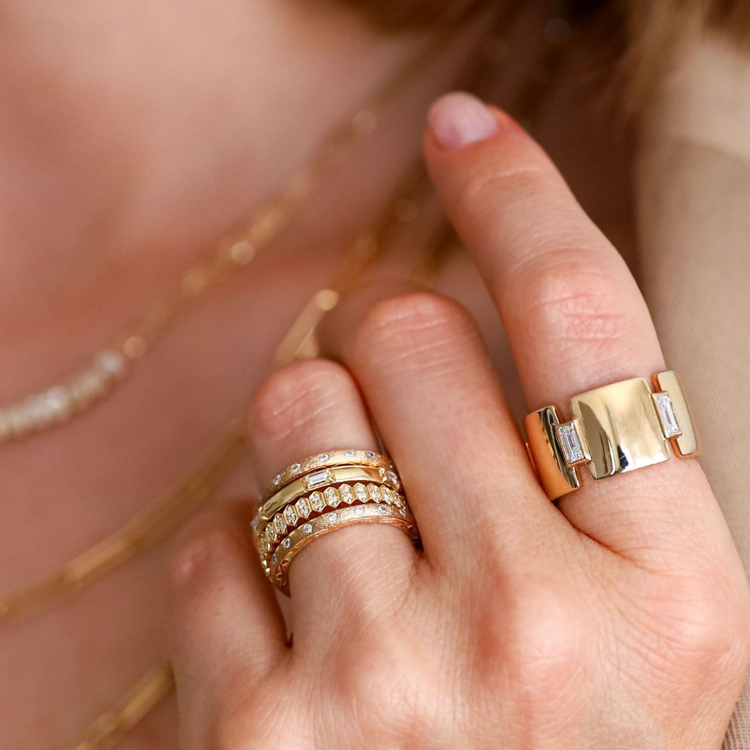 Luna 1 Stone Baguette White Diamond Band