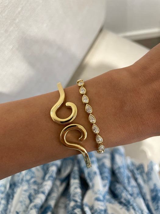 Swirl Bracelet Bangle in Yellow Gold