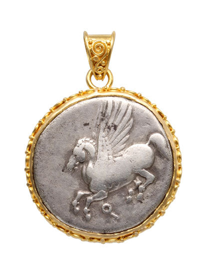 Pegasus Coin Pendant in Yellow Gold