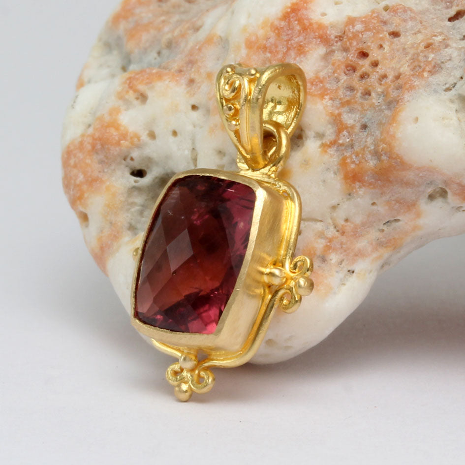 Pink Tourmaline Pendant in Yellow Gold