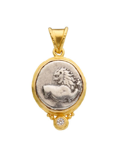 Lion Diamond Coin Pendant in Yellow Gold