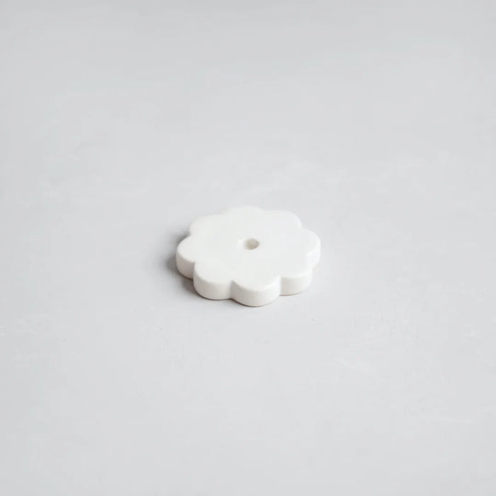 Ceramic Fleur Wishing Candle Holder in Matte White