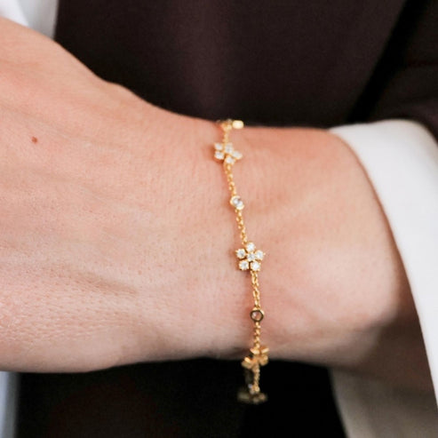 Enchanted Garden White Diamond Bracelet in Yellow Gold