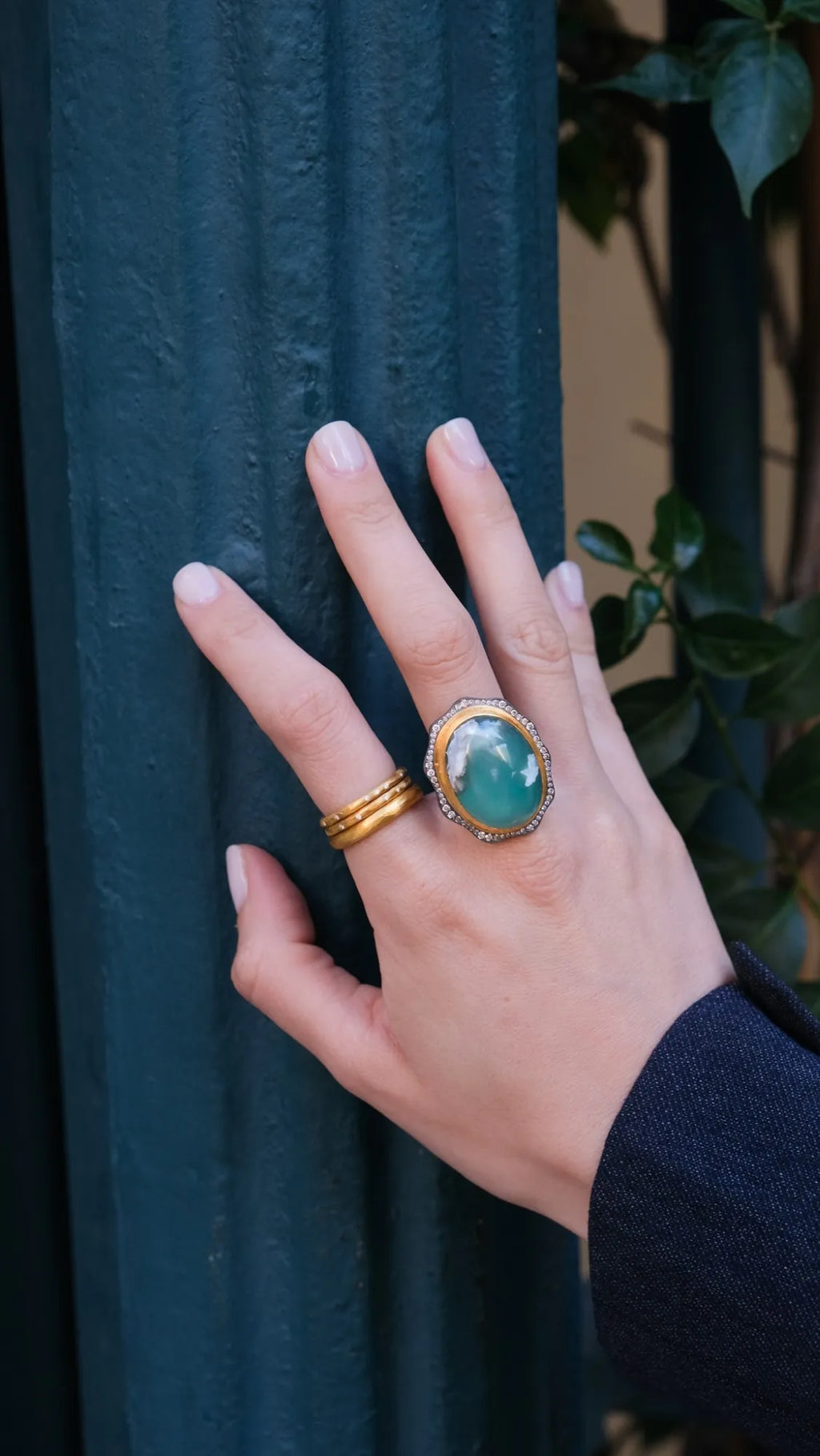 Hammered Diamond Band in Yellow Gold