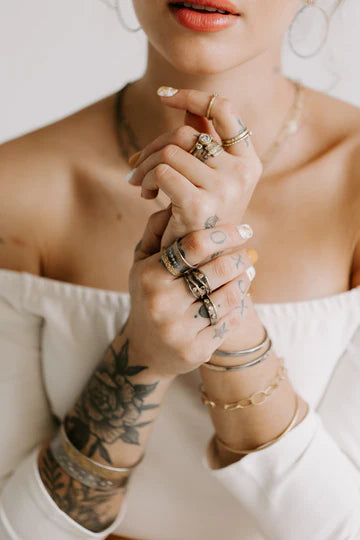 Flared Spring Ring in Oxidized Argentium Silver