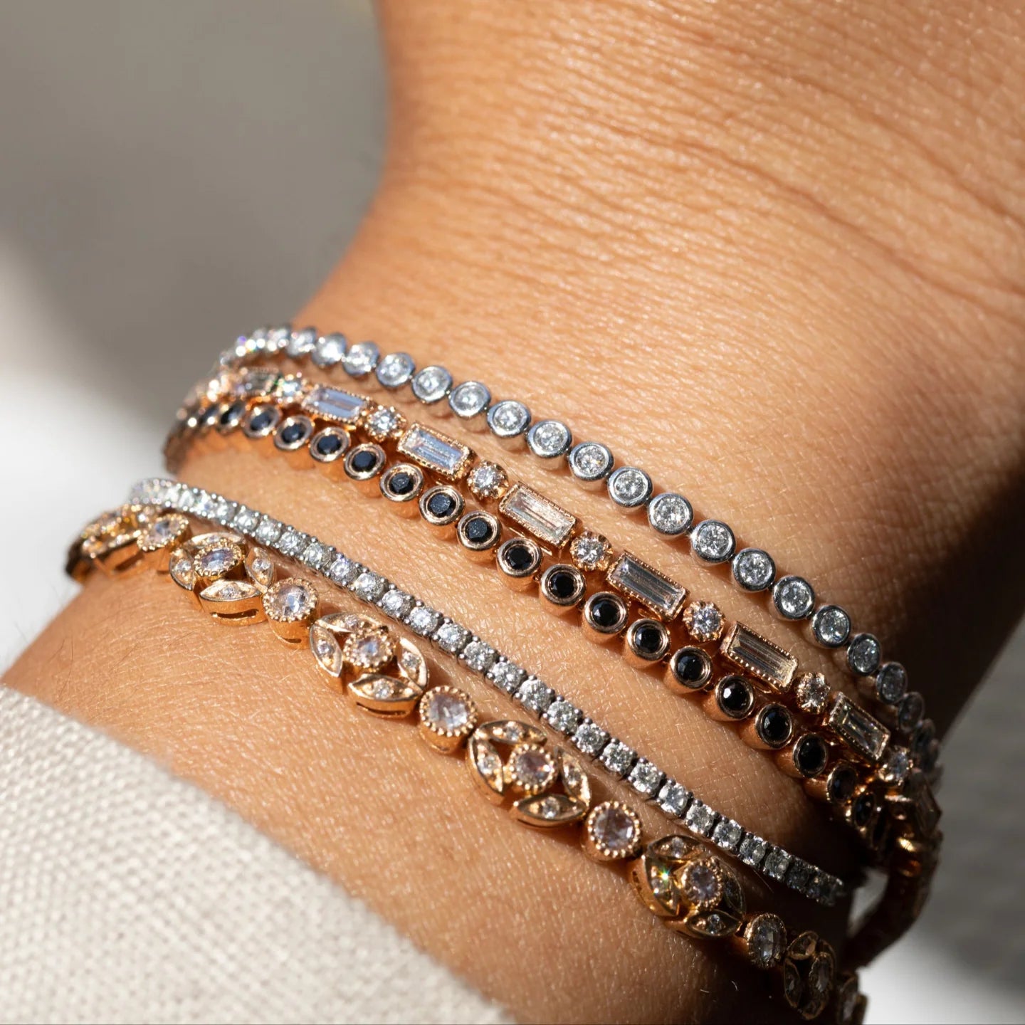 Modern Bezel Bolo Bracelet in Rose Gold