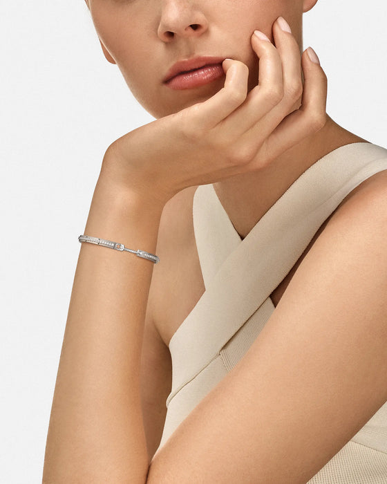 Tuxedo Mood Bangle in White Gold