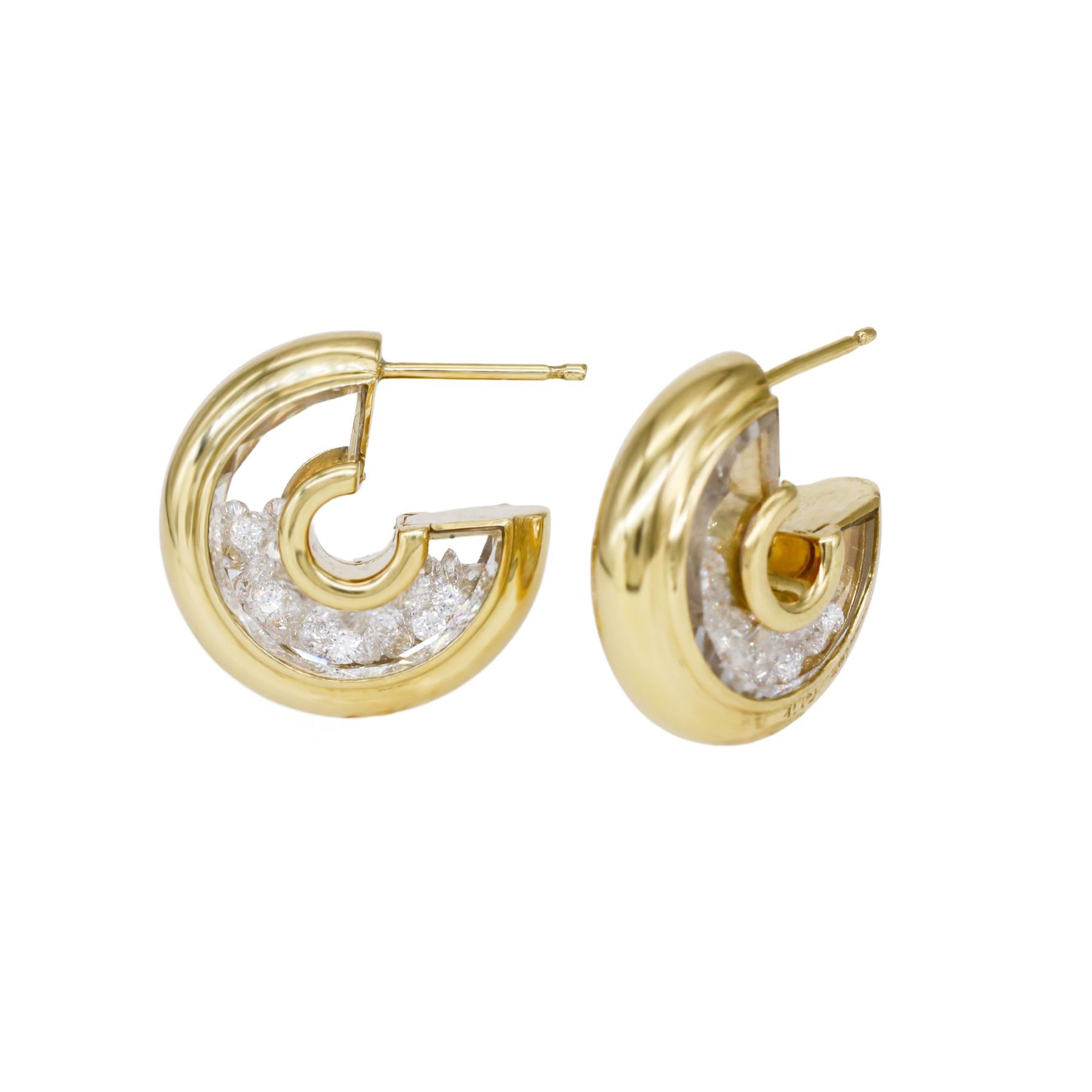 Letra 15 Earrings in Yellow Gold