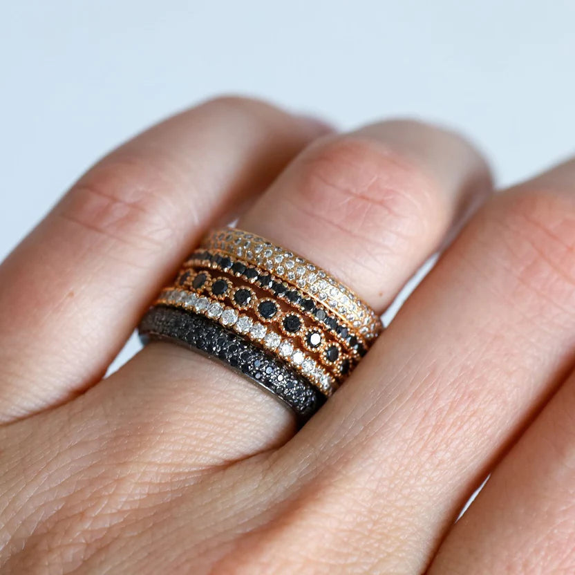 Tire Black Diamond Band in Blackened Gold