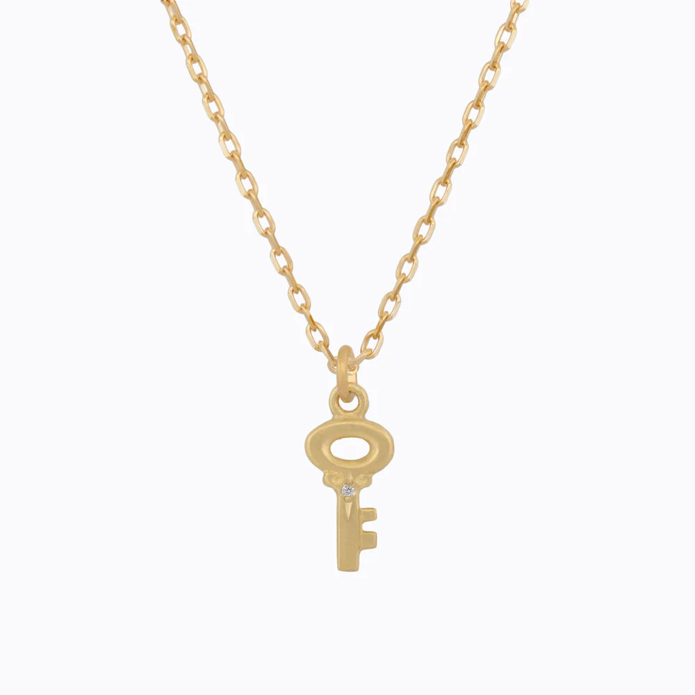 Simple Key Necklace in Yellow Gold