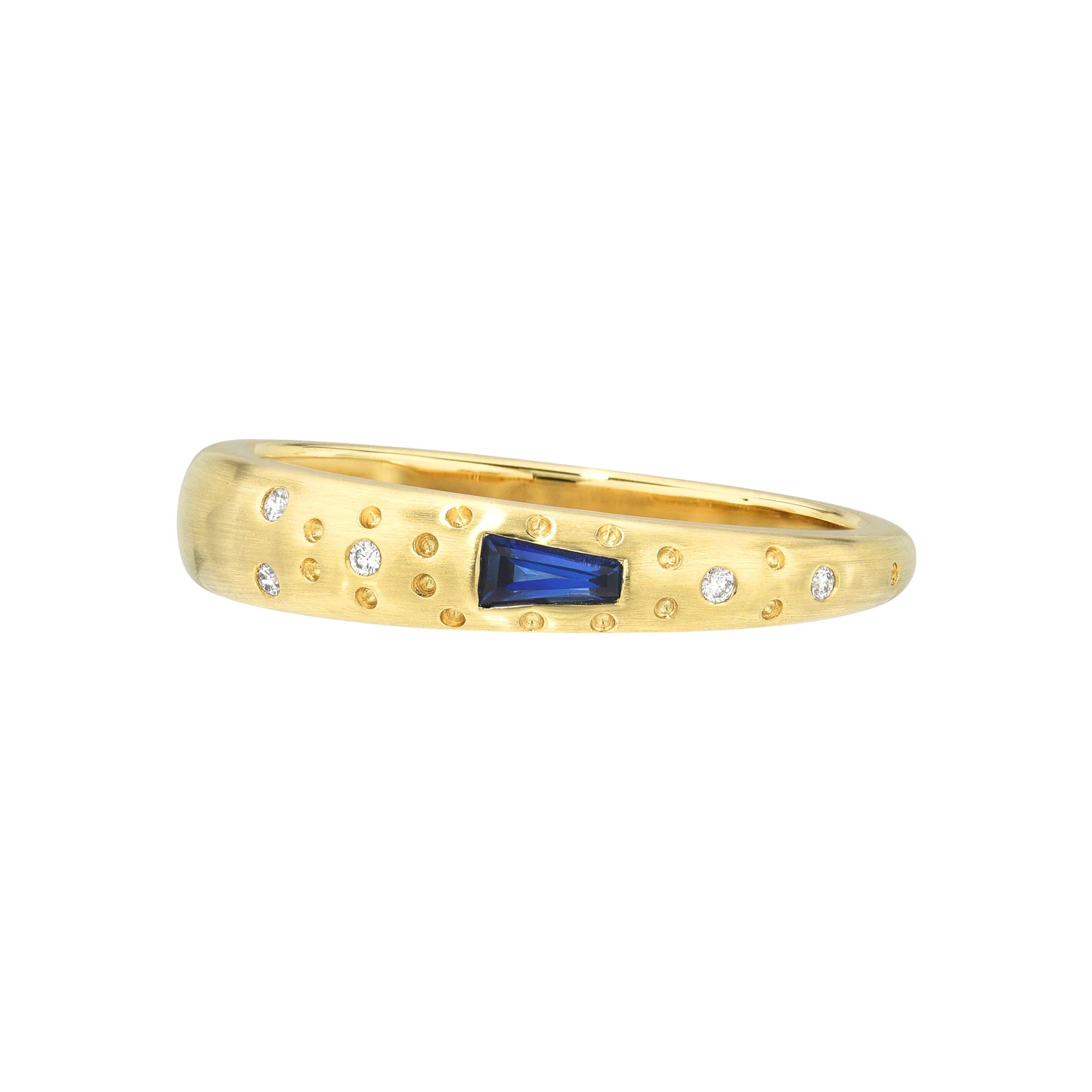 Supernova Blue Sapphire Stacking Band in Yellow Gold