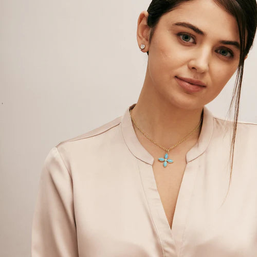 Jardin Sleeping Beauty Turquoise Pendant in Yellow Gold