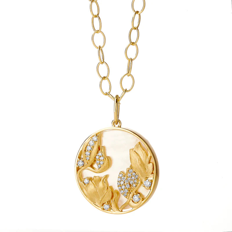 Jardin Magnolia Mother of Pearl Pendant in Yellow Gold