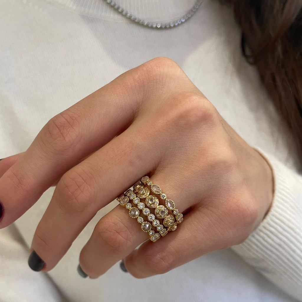 Amara Diamond Band in White Gold