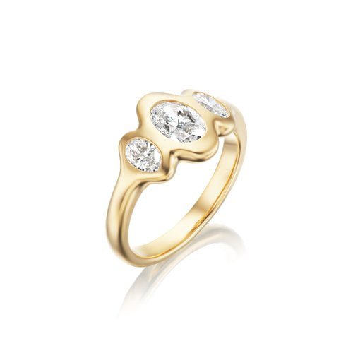 Triple Gypset Ring in Yellow Gold