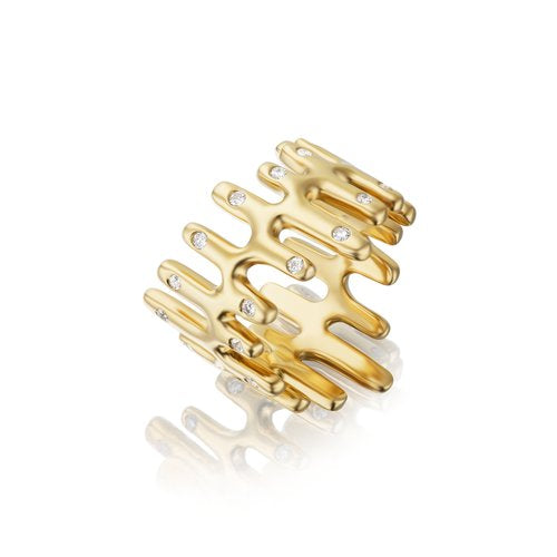 Wavy Ring in Yellow Gold