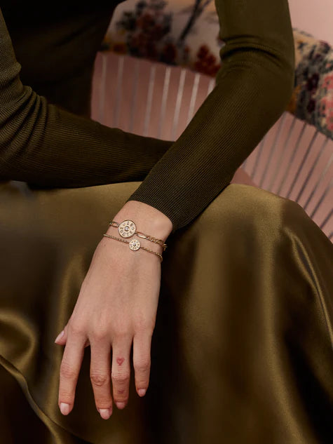 Wee En Route Citrine Bracelet in Yellow Gold