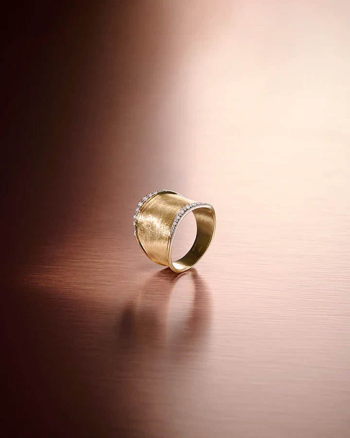 Lunaria Ring with Diamond Pave in Yellow Gold