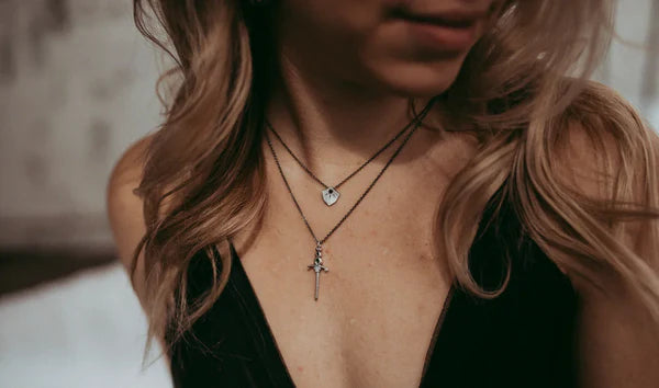 Sword of Courage Pendant Necklace in Yellow Gold