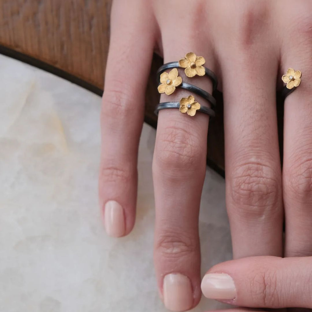 Buttercup Ring in Yellow Gold and Oxidized Sterling Silver