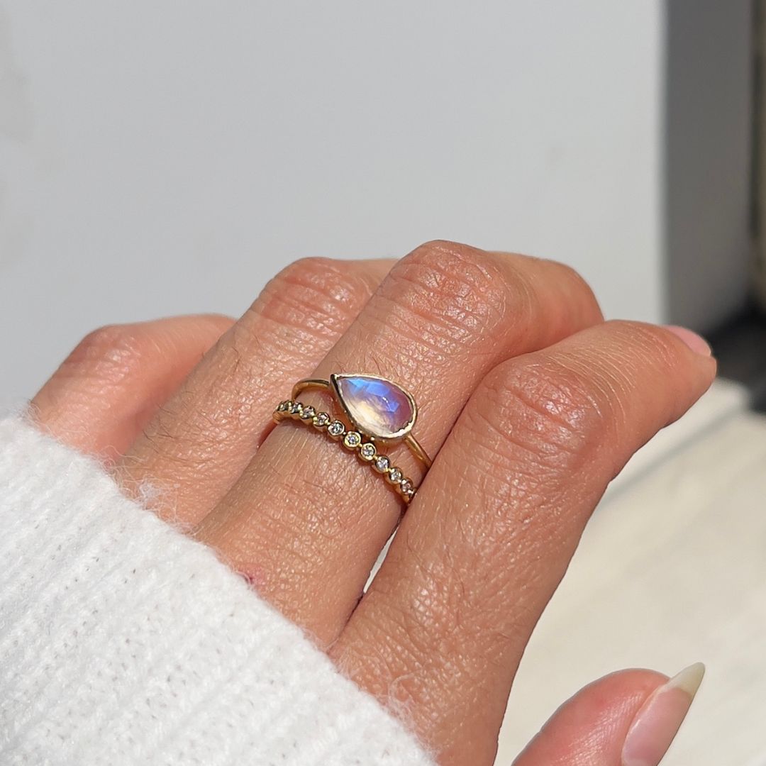 Moonstone Ring in Yellow Gold