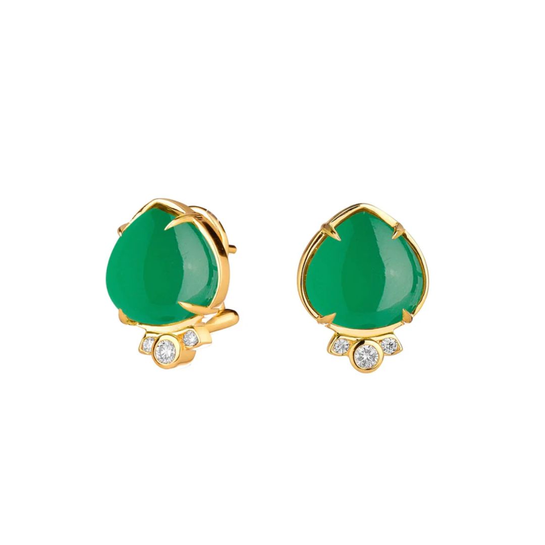 Green Chalcedony Flower Cabochon Earrings in Yellow Gold