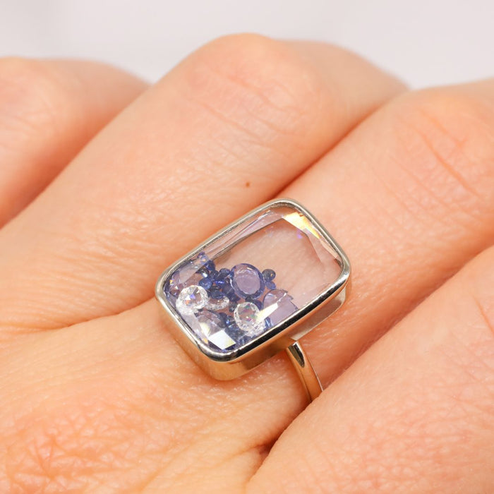 Confetti Shaker Ring with Blue Sapphire and Diamonds