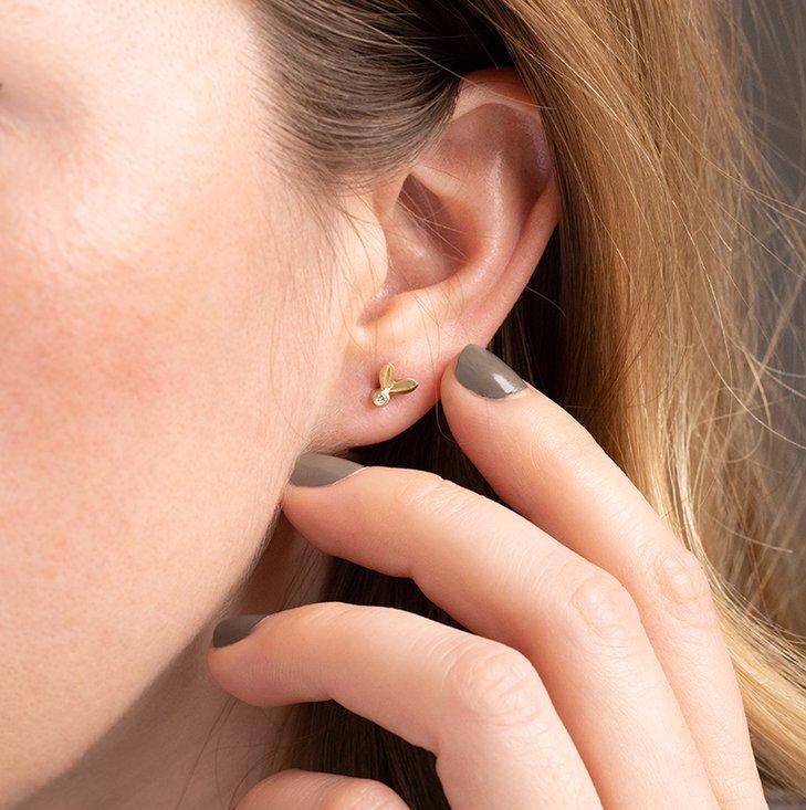 Olive Leaf Stud Earrings with Diamond in Yellow Gold