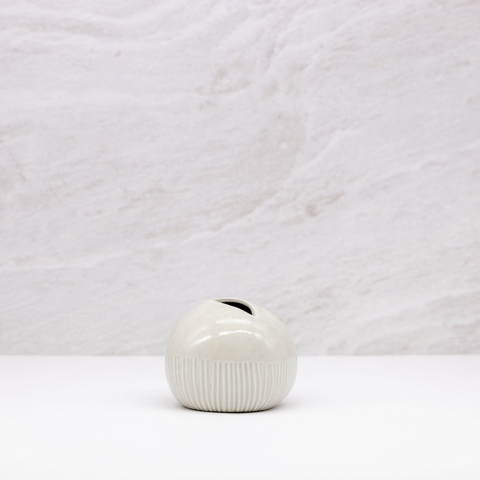 Pebble White Glossy Small Round Vase