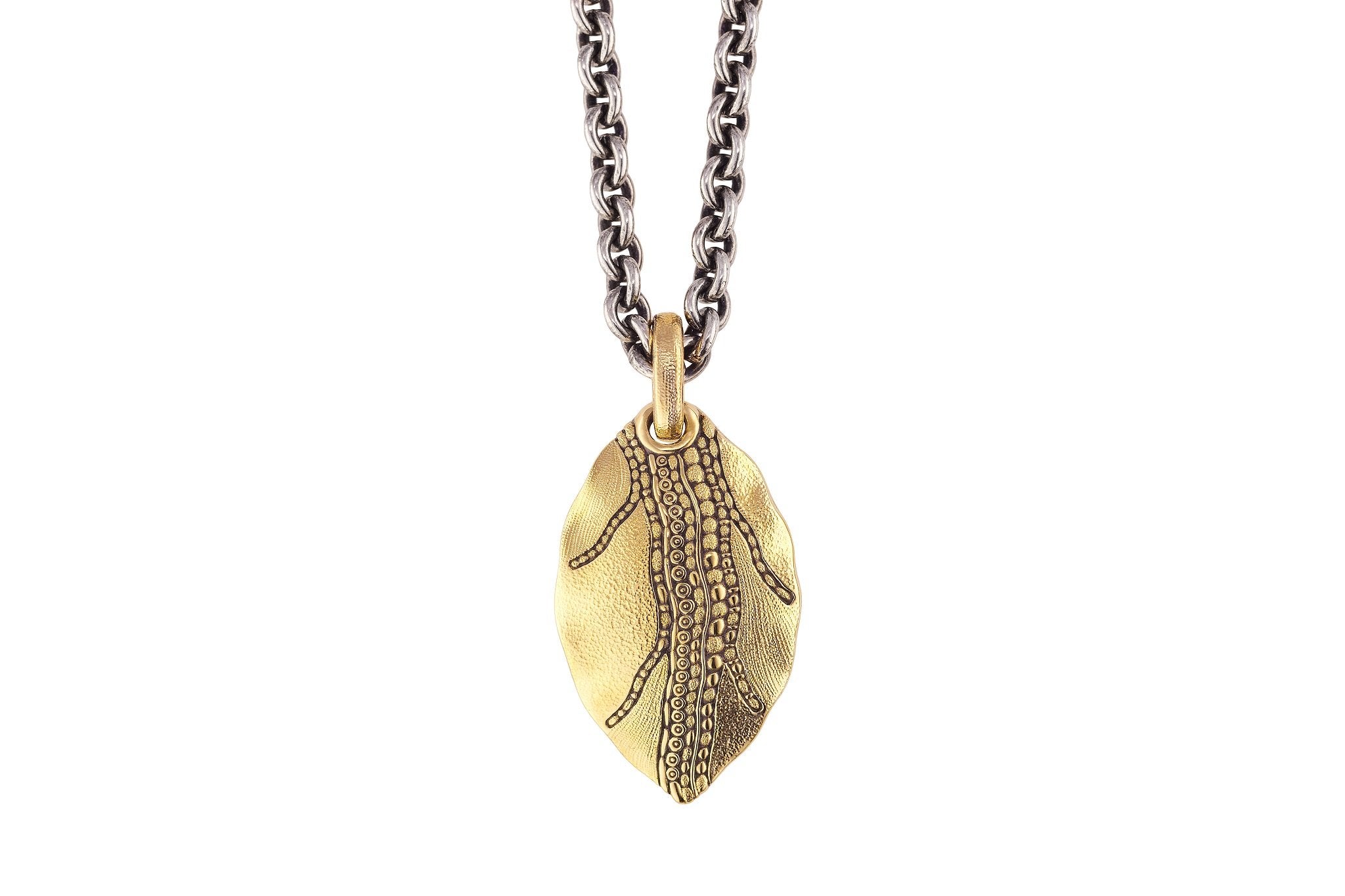 Leaf Pendant in Yellow Gold with Silver Chain